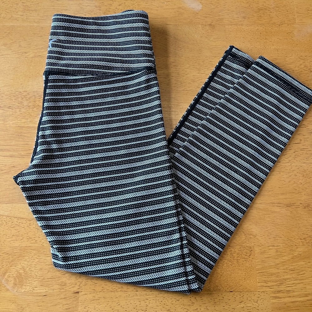 Zyia Aztec Adrenaline 7/8 leggings